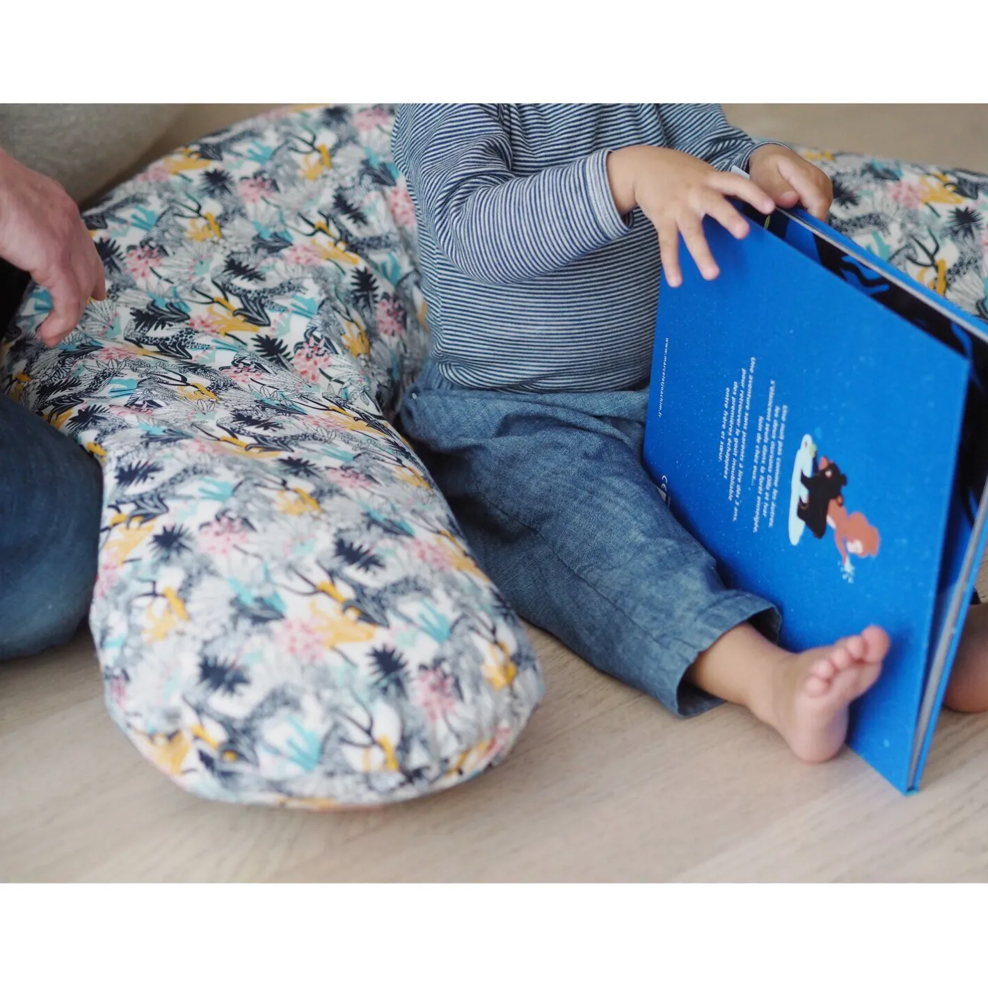 BÉABA Coussin D'allaitement*Big Flopsy ™ Jersey Jungle Bird